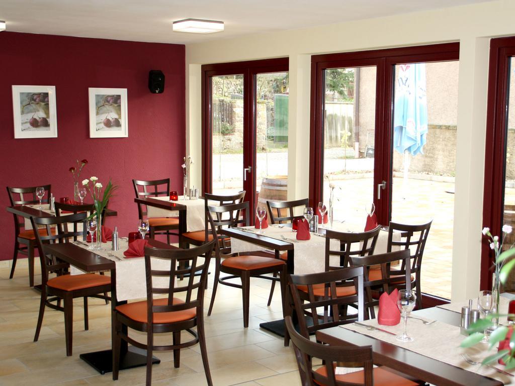 Weingut Jan Ulrich Hotel Diesbar-Seusslitz Exterior photo