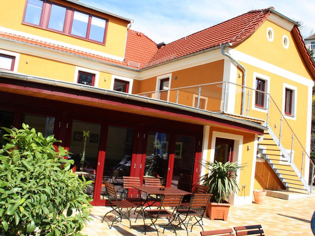 Weingut Jan Ulrich Hotel Diesbar-Seusslitz Exterior photo